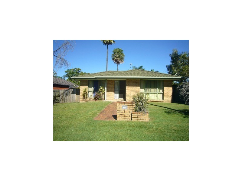 2 Jacaranda Drive, Mooloolaba QLD 4557