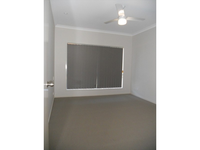1/240 Broadwater Avenue West, Maroochydore QLD 4558