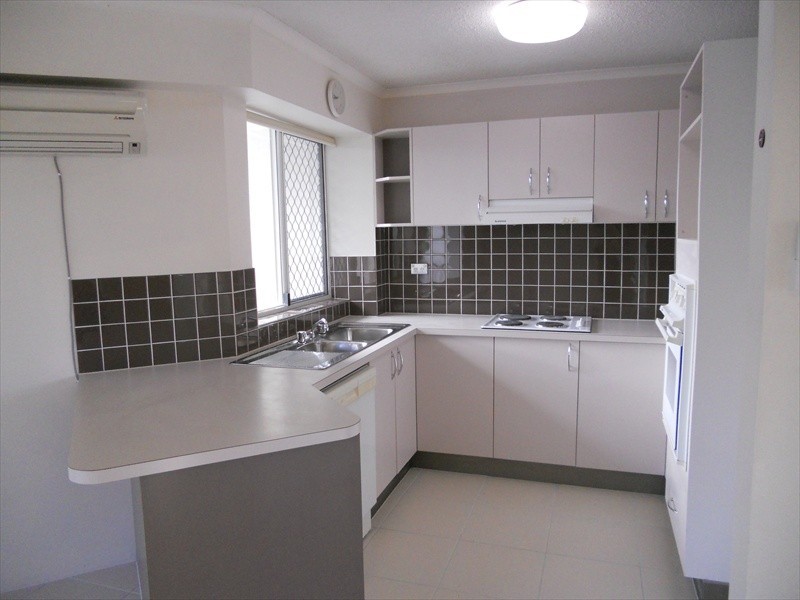 2/11 Foote Street, Mooloolaba QLD 4557