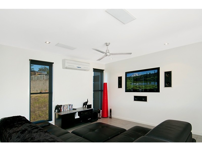 10 Lotte Place, Caloundra West QLD 4551