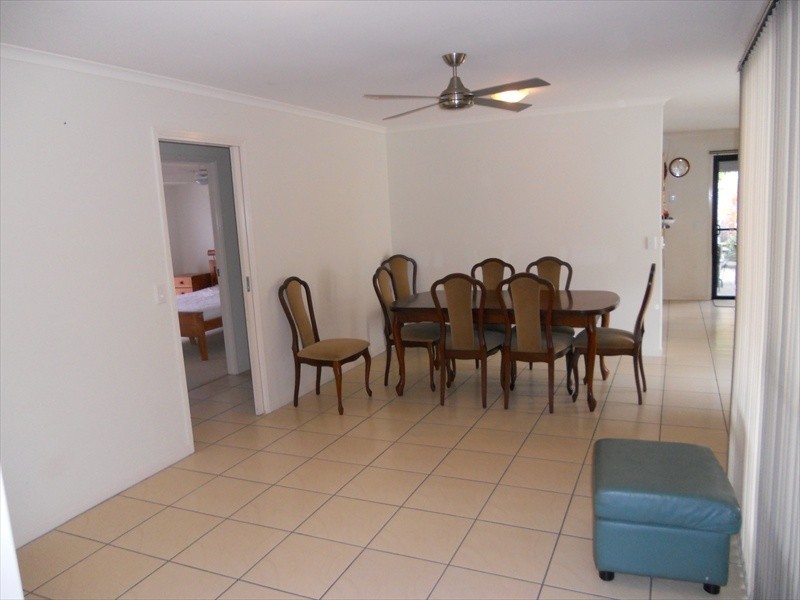 20 Maldives Place, Kawana Island QLD 4575