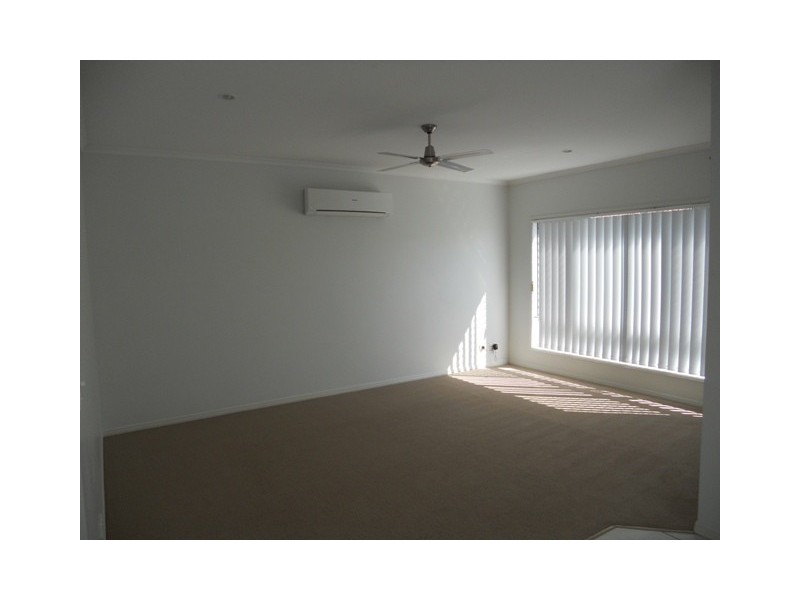 9 Irving Place, Sippy Downs QLD 4556
