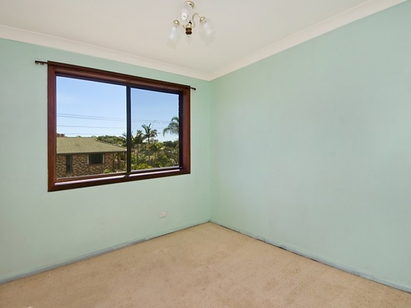 1 Warrina Court, Mooloolaba QLD 4557