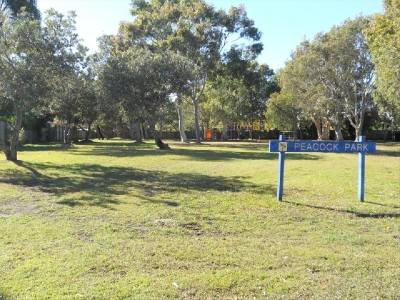 8 Peacock Crescent, Bokarina QLD 4575