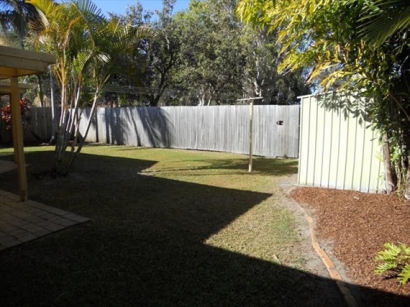 8 Peacock Crescent, Bokarina QLD 4575