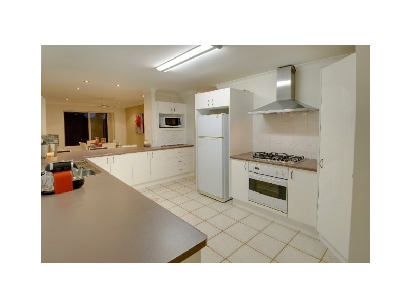 13 Rakumba Place, Mountain Creek QLD 4557
