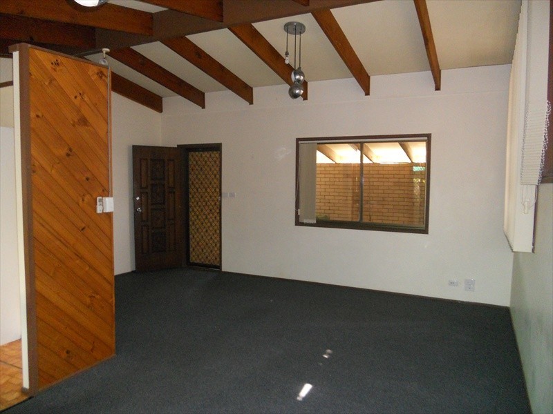 31 Balyata Street, Warana QLD 4575