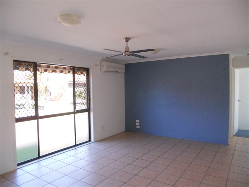 8 Longwood Street, Minyama QLD 4575