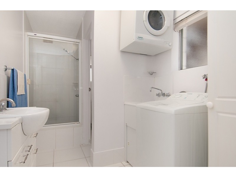 U 2  Harbour Lights, 6 Marina Wk, Alexandra Headland QLD 4572