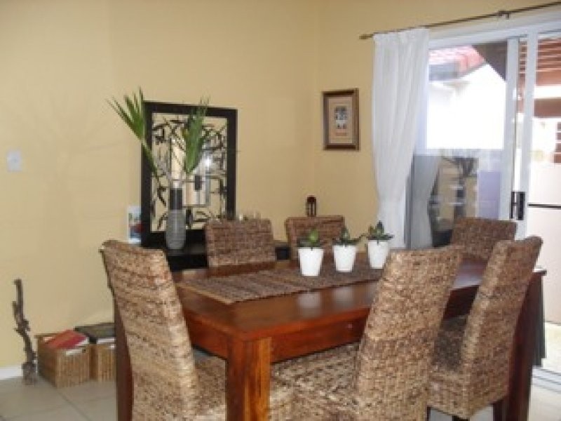4 Corfu Court, Kawana Island QLD 4575