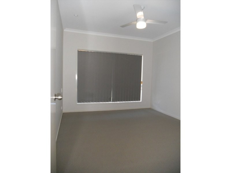 1/240 Broadwater Avenue West, Maroochydore QLD 4558