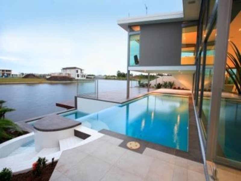2 Columba Place, Pelican Waters QLD 4551