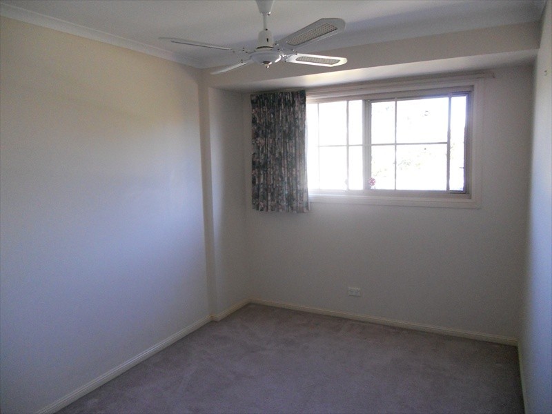 2/42 Fifth Avenue, Maroochydore QLD 4558