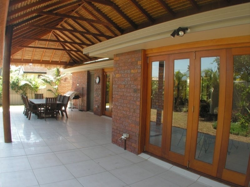 14 Yaringa Avenue, Buddina QLD 4575