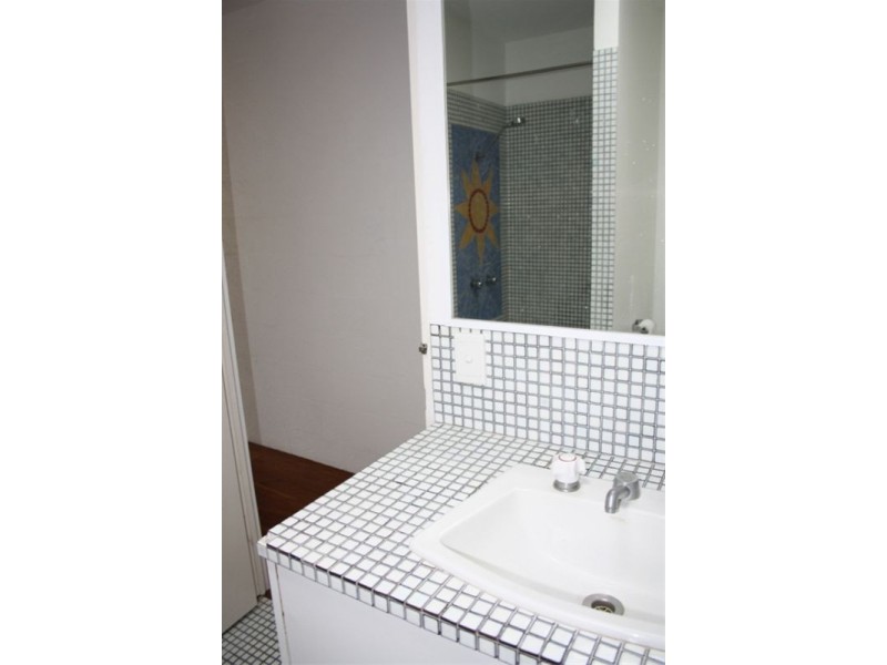 Unit 4 Hakea 31 Mayfield Street, Alexandra Headland QLD 4572