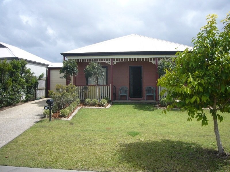 17 Irving Place, Sippy Downs QLD 4556