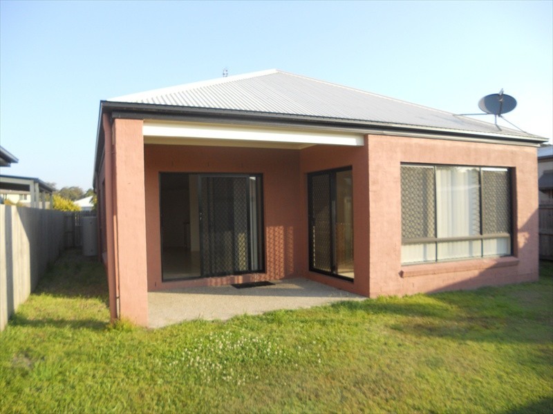 17 Irving Place, Sippy Downs QLD 4556