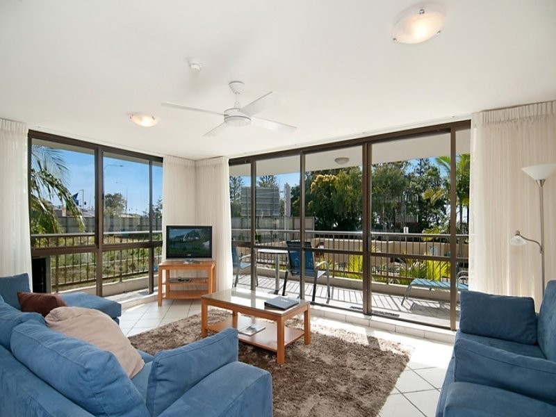 Unit 4 ‘Seaview’ 143 Mooloolaba Esplanade, Mooloolaba QLD 4557