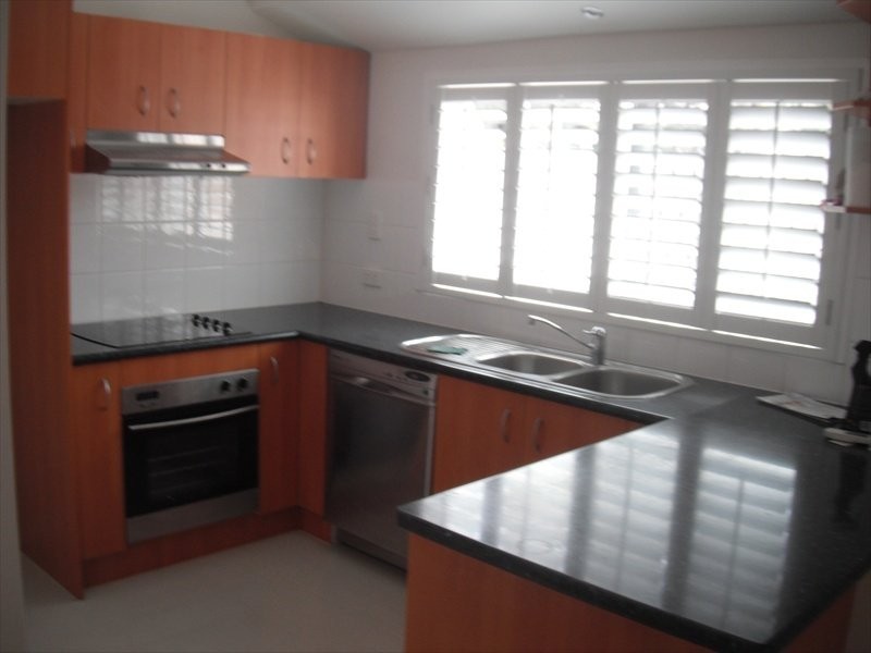 2/5 Mirrool Street, Warana QLD 4575