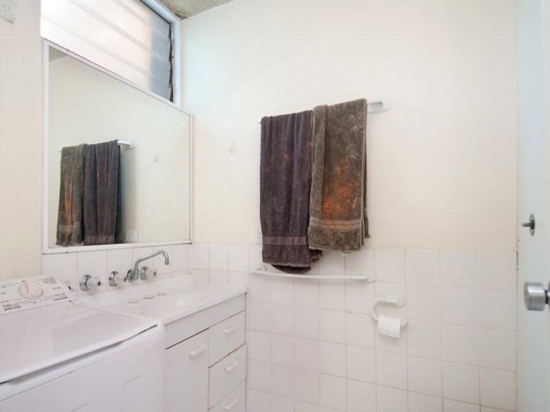 Unit 9 ‘Tawarri’ 238 Alexandra Parade, Alexandra Headland QLD 4572