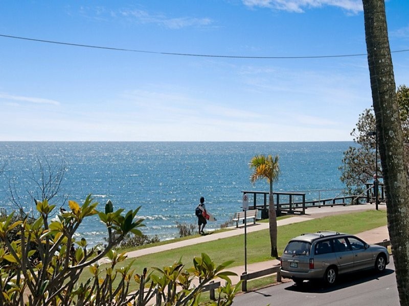 Unit 9 ‘Tawarri’ 238 Alexandra Parade, Alexandra Headland QLD 4572