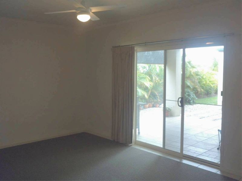 2 Sumatra Court, Kawana Island QLD 4575