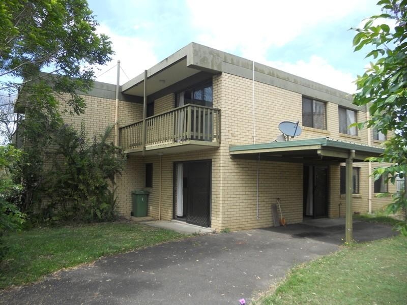 1/2 Barooga Crescent, Mooloolaba QLD 4557