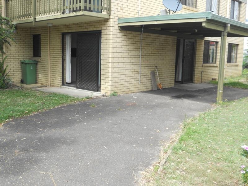 1/2 Barooga Crescent, Mooloolaba QLD 4557