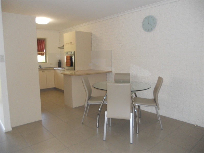 2/16 Barnes Drive, Buderim QLD 4556