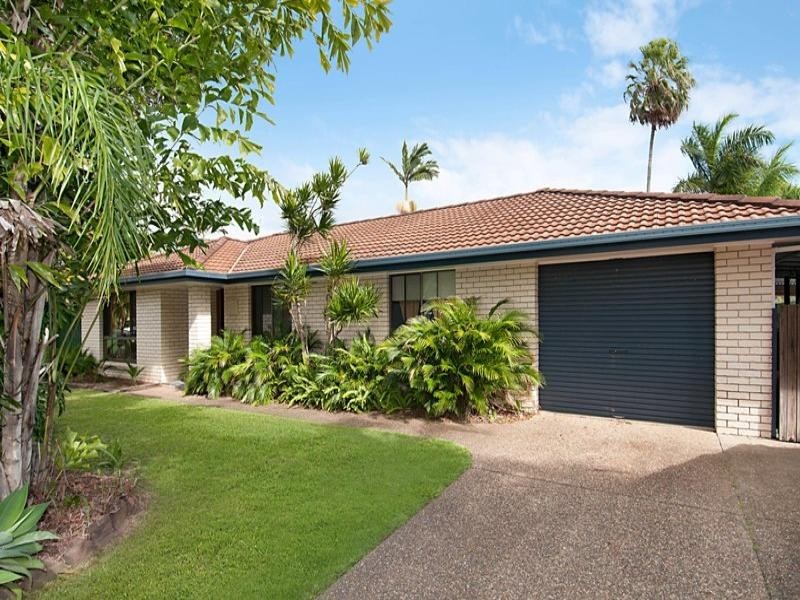 38 Parkway Drive, Mooloolaba QLD 4557