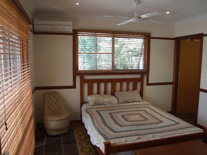 11 Kambora Street, Warana QLD 4575