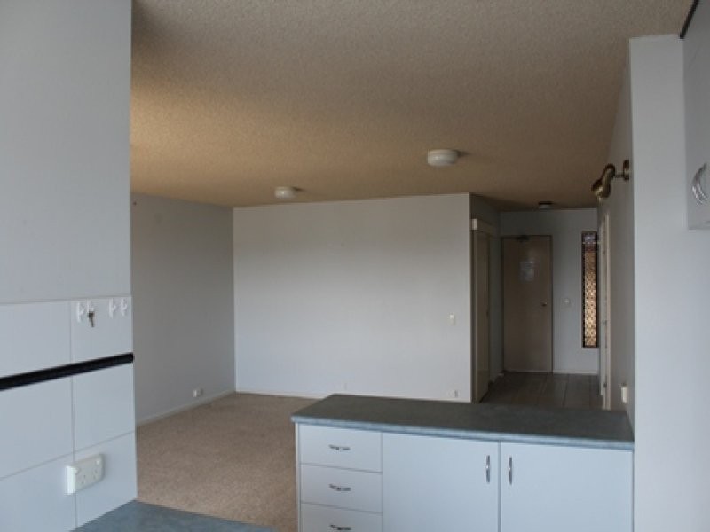 Unit 6/Huntington 21 Boolarong Crescent, Alexandra Headland QLD 4572