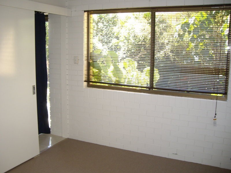 2/6 Barooga Crescent, Mooloolaba QLD 4557