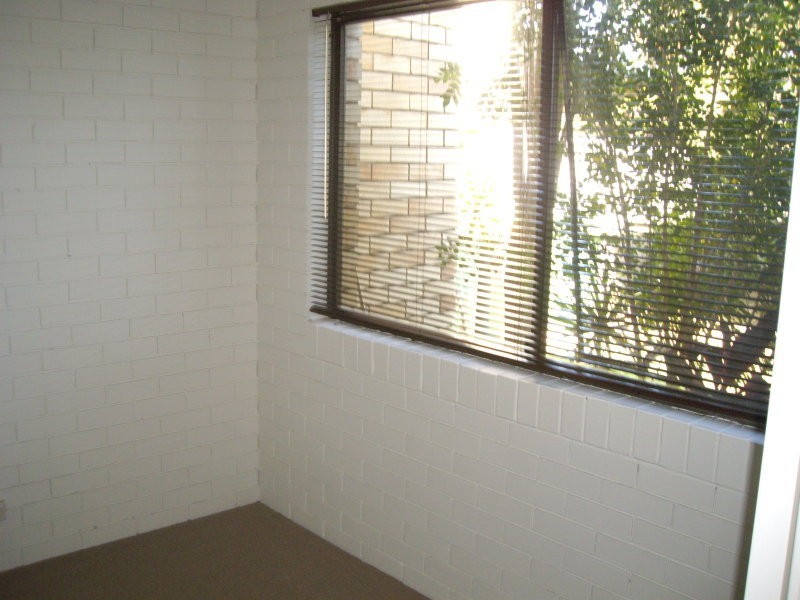 2/6 Barooga Crescent, Mooloolaba QLD 4557