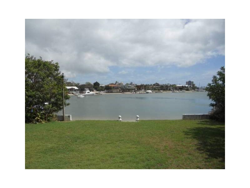 17 Elanora Avenue, Mooloolaba QLD 4557