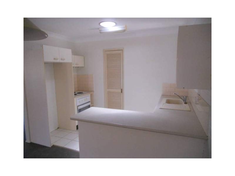 2/10 Goonawarra Drive, Mooloolaba QLD 4557