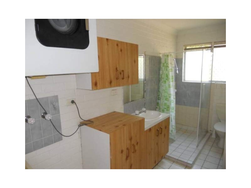 2/10 Goonawarra Drive, Mooloolaba QLD 4557