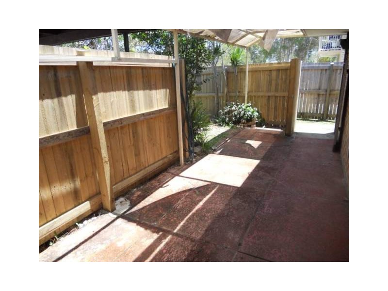 2/10 Goonawarra Drive, Mooloolaba QLD 4557