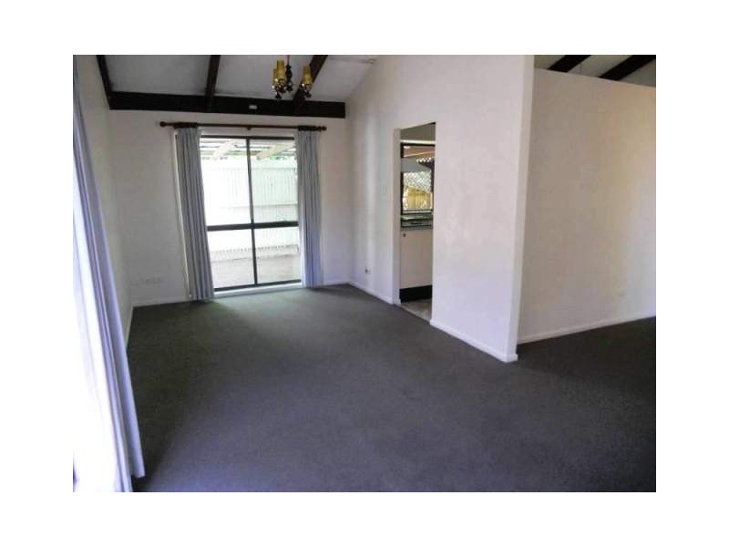 24 Saleng Crescent, Warana QLD 4575