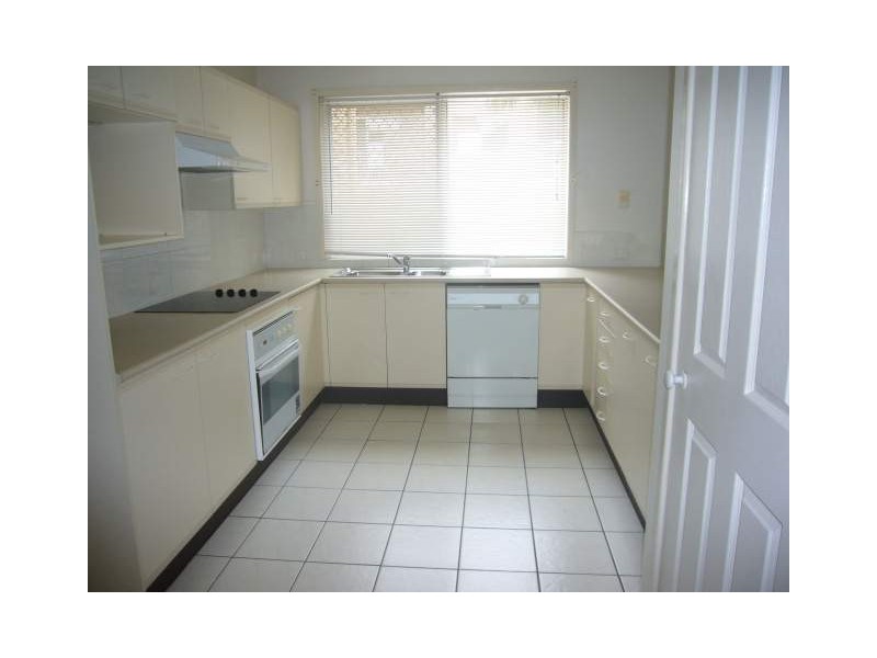 4/6 Smith Street, Mooloolaba QLD 4557