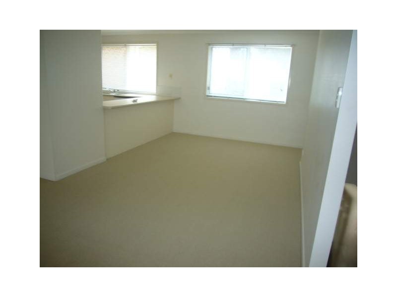 4/6 Smith Street, Mooloolaba QLD 4557