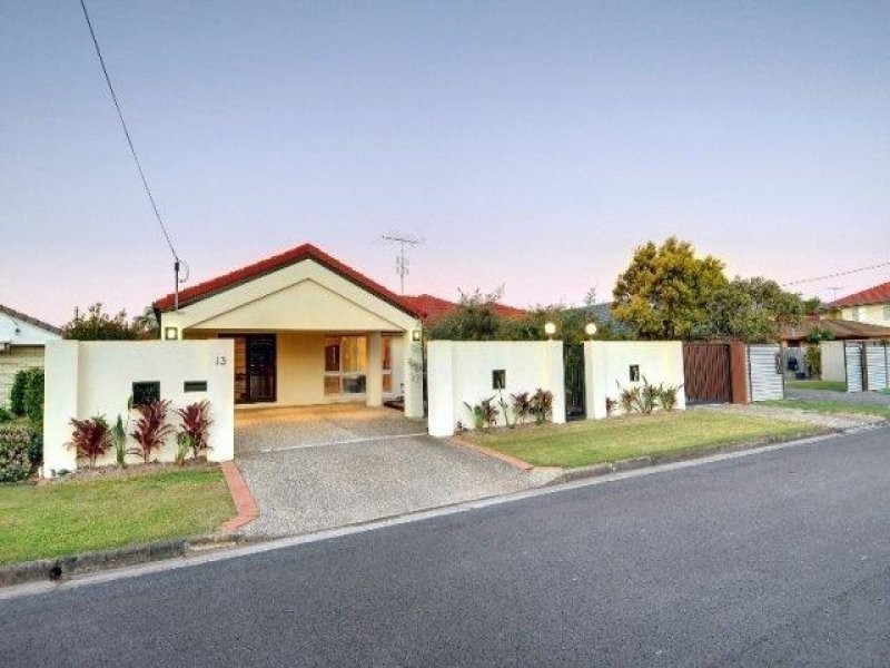 13 Rakumba Place, Mountain Creek QLD 4557