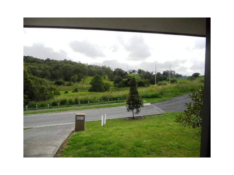 30 Presentation Boulevard, Nambour QLD 4560