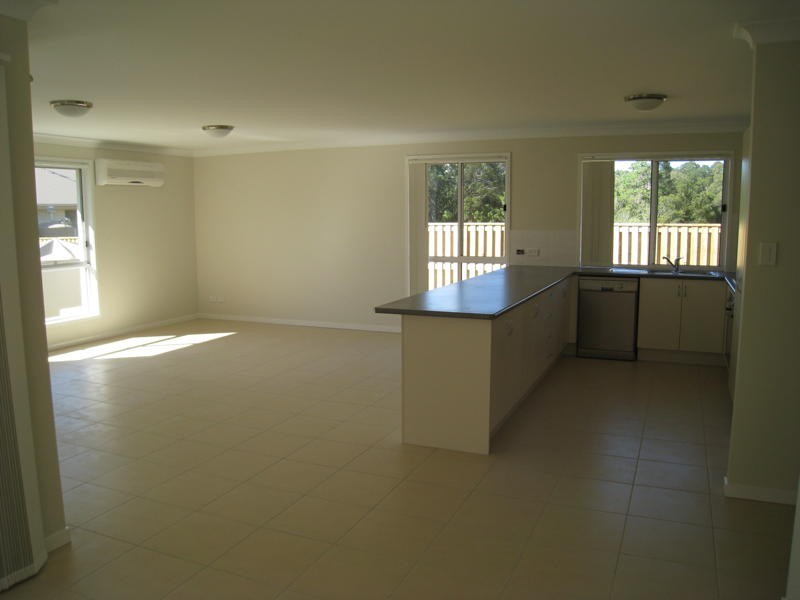 30 Presentation Boulevard, Nambour QLD 4560