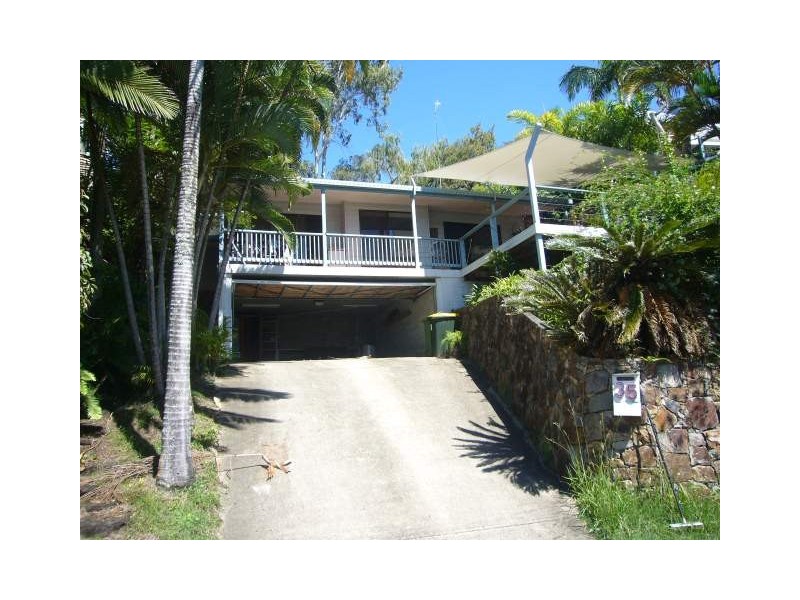 35 Yakola Parade, Alexandra Headland QLD 4572