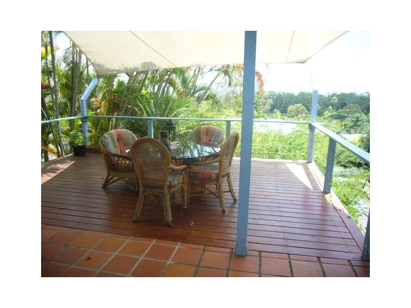 35 Yakola Parade, Alexandra Headland QLD 4572