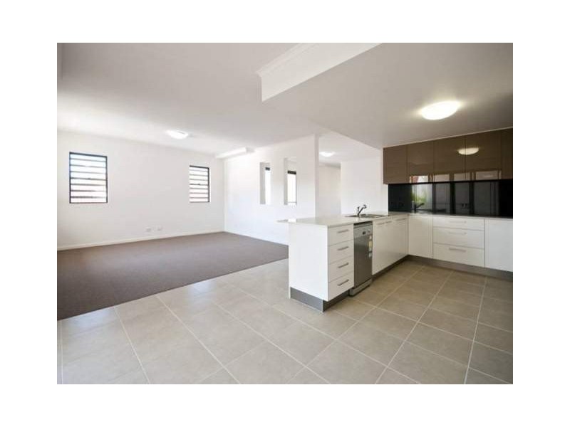 3/80 Beach Parade, Maroochydore QLD 4558