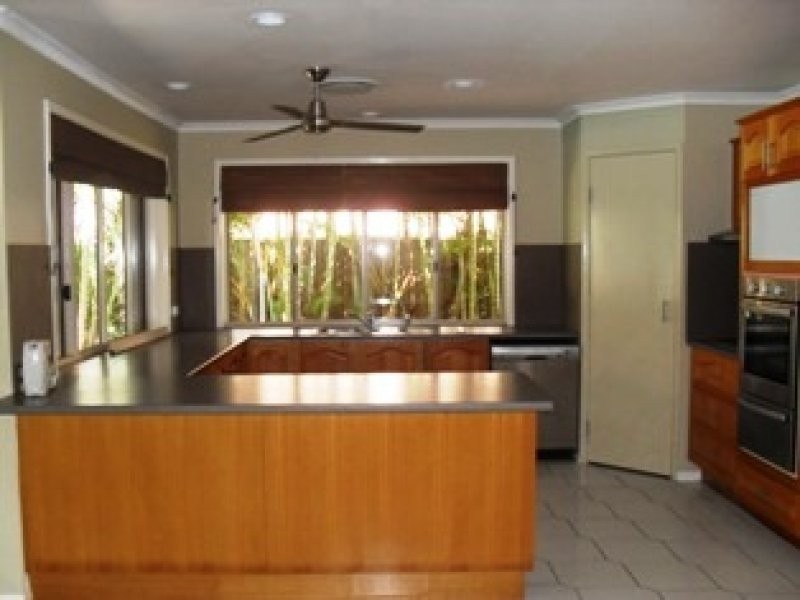 8 White Dove Court, Wurtulla QLD 4575