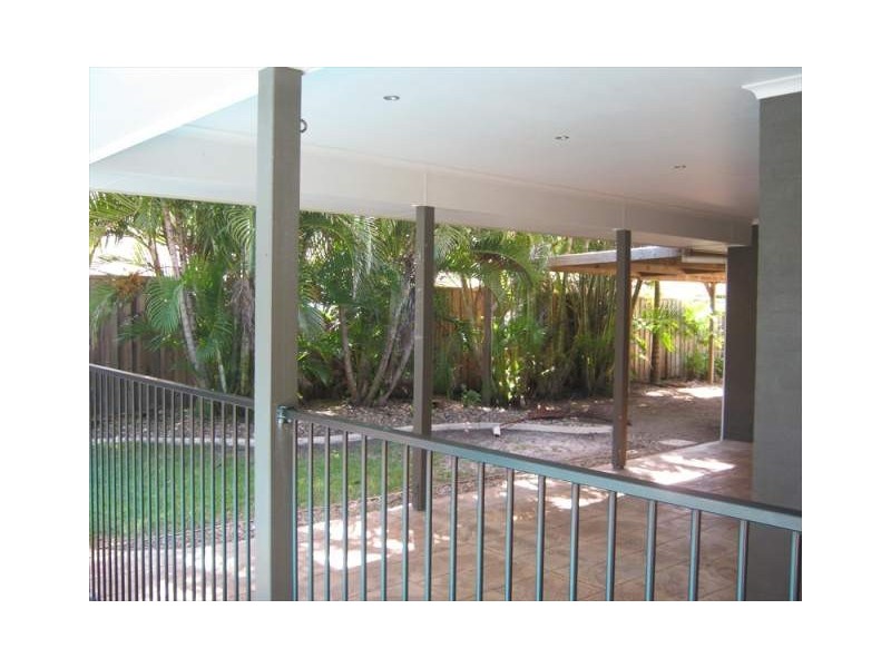 8 White Dove Court, Wurtulla QLD 4575