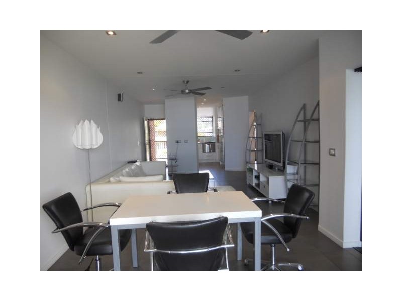 11/4 Juan Street, Alexandra Headland QLD 4572